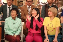 （手前左から）ネプチューン堀内、ガンバレルーヤ。(c)フジテレビ