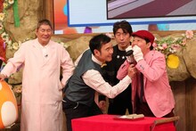 （左から）北野武、ダチョウ倶楽部。(c)フジテレビ