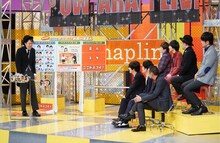 オススメ芸人を熱く語るアンガールズ田中（左）。