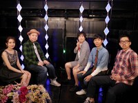 左から曽田茉莉江、鈴木おさむ、トンツカタン。(c)BSフジ