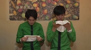 グルメロケに臨む、トット。(c)関西テレビ