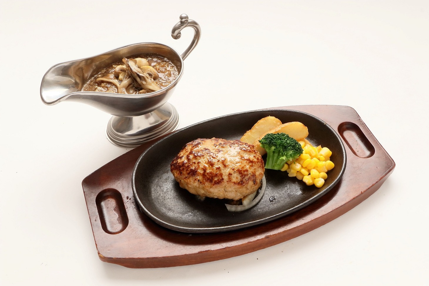 宮のたれたっぷりきのこソースハンバーグ