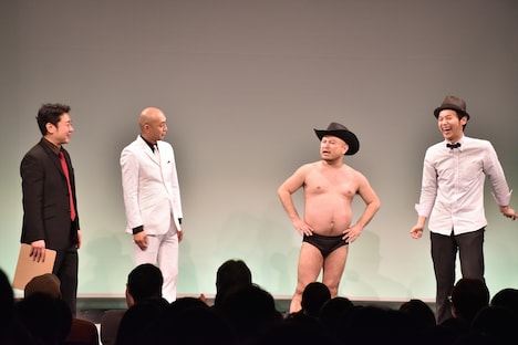 （左から）錦鯉、ハリウッドザコシショウ、キャプテン渡辺。