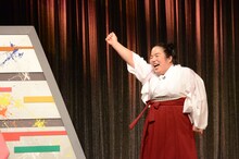 「落ち着いていきやー」と来場者にアドバイスするゆりやんレトリィバァ。