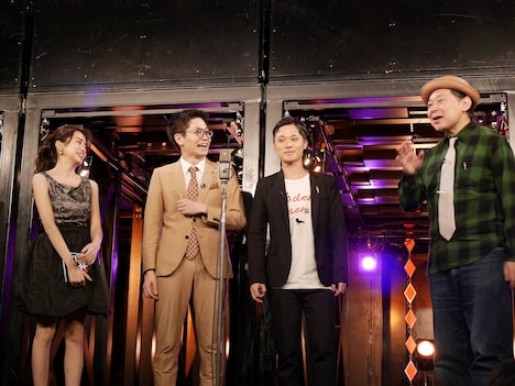 左から曽田茉莉江、東京ホテイソン、鈴木おさむ。(c)BSフジ