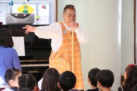 「出張！出川保育園」のワンシーン。(c)東海テレビ