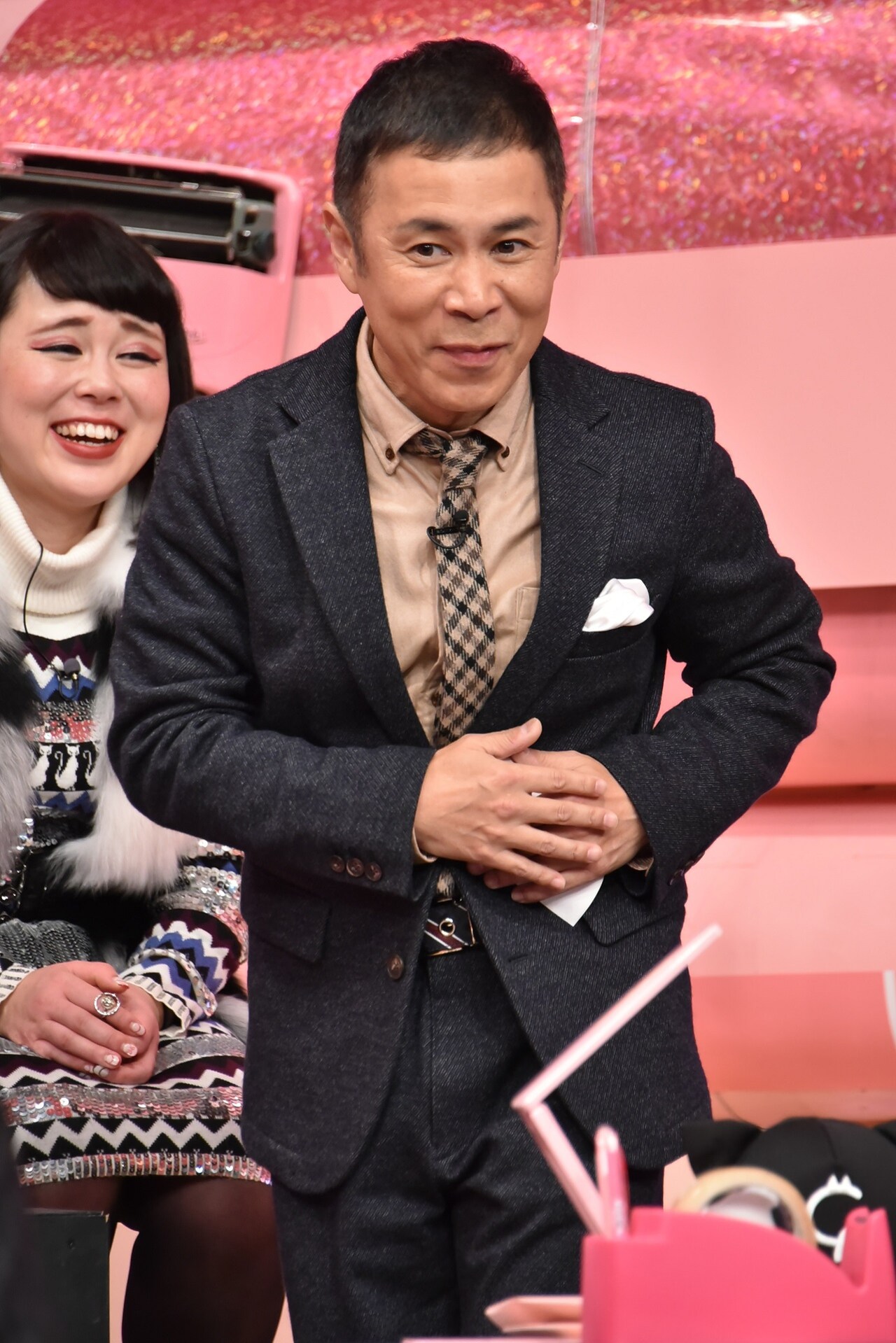 ナイナイ岡村が動揺、20年前に付き合っていた女性から手紙届く
