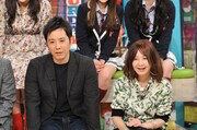 左からライセンス藤原、YOU。(c)読売テレビ