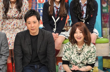 左からライセンス藤原、YOU。(c)読売テレビ