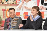左から桂きん枝、丸山桂里奈。(c)読売テレビ
