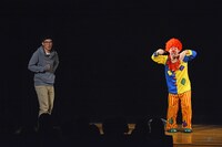 「卯月 第一回 単独公演『そうですか』」のワンシーン。