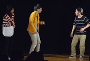 「卯月 第一回 単独公演『そうですか』」のワンシーン。