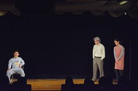 「卯月 第一回 単独公演『そうですか』」のワンシーン。