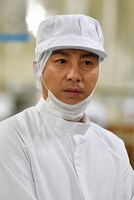 我が家・坪倉演じる佐野祐斗。(c)TBS