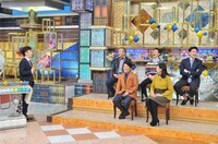 「あのニュースで得する人損する人」のワンシーン。(c)日本テレビ