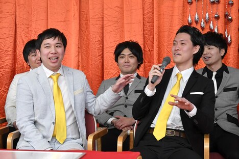 「漫才Loversスペシャル 第7回ytv漫才新人賞決定戦」ネタ順抽選会の様子。