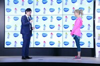 告白対決の様子。