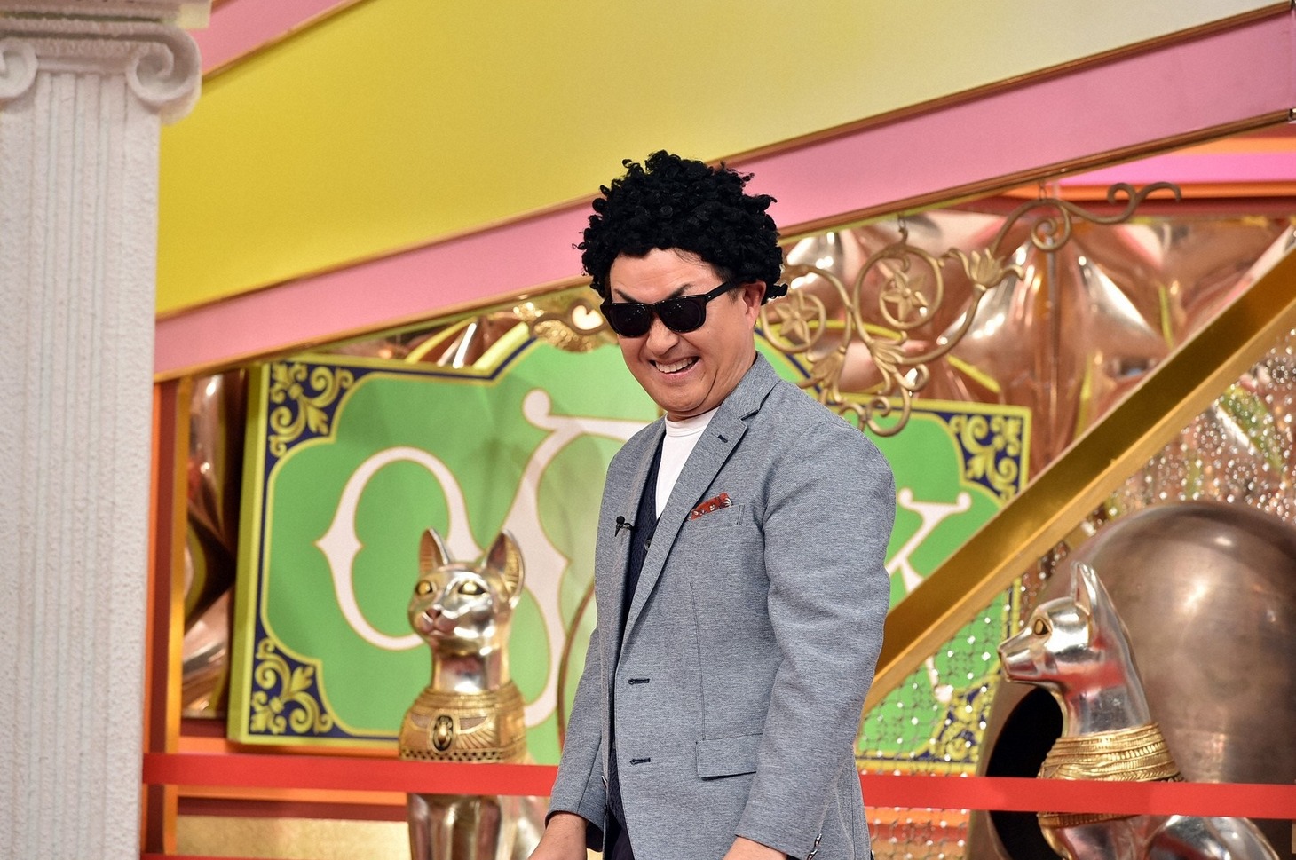 「オー!!マイ神様!!」で、La.mamaの魅力を熱弁する神奈月。(c)TBS
