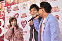 （左から）島崎遥香、とろサーモン。