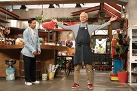 （左から）松本利夫、ロンドンブーツ1号2号・田村亮。(c)関西テレビ