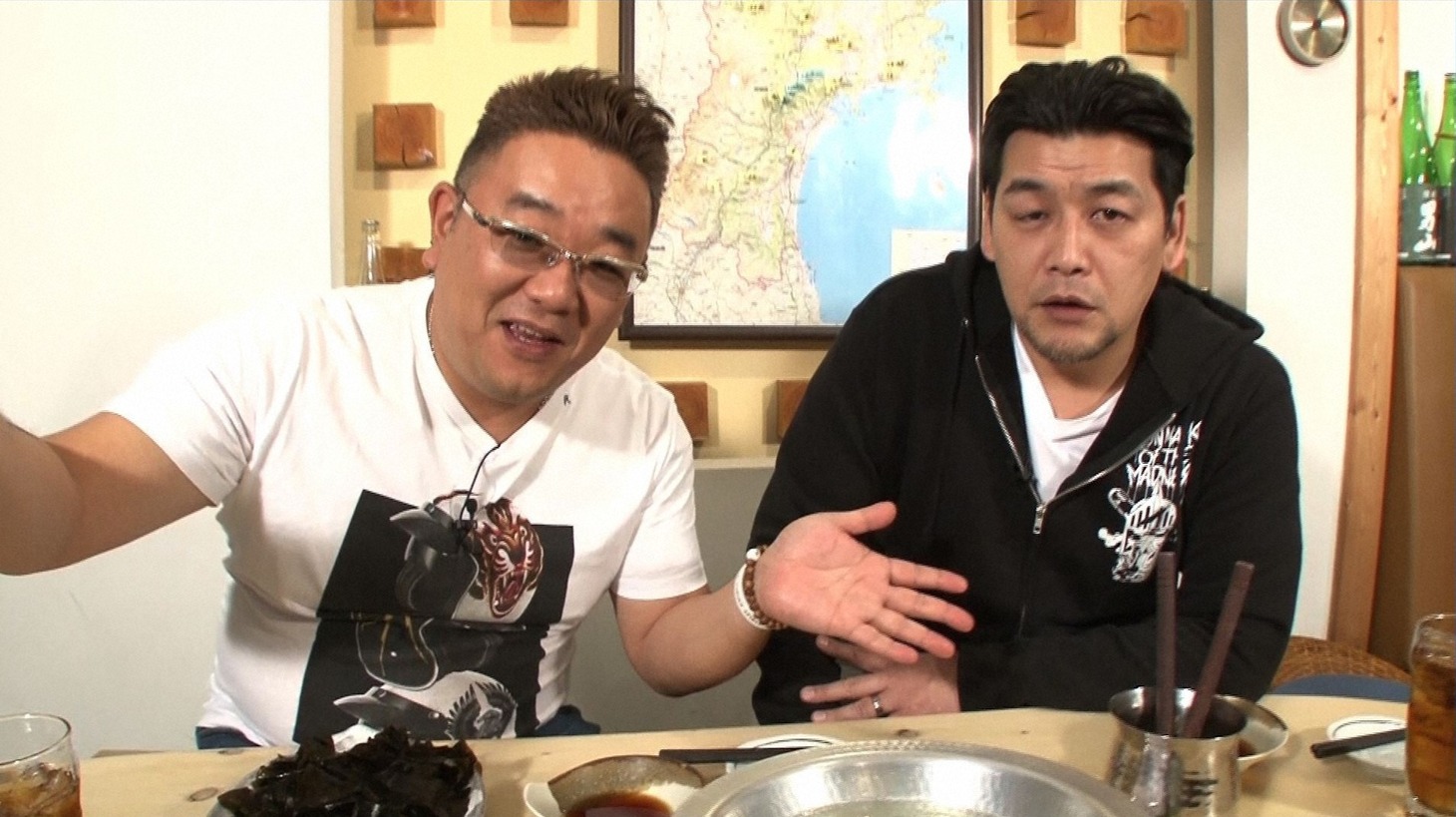 「ビビット」内の「密着ビビット」コーナーに出演する、サンドウィッチマン。(c)TBS