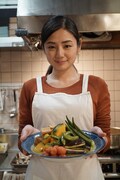 片山萌美演じる美音。(c)「居酒屋ぼったくり」製作委員会