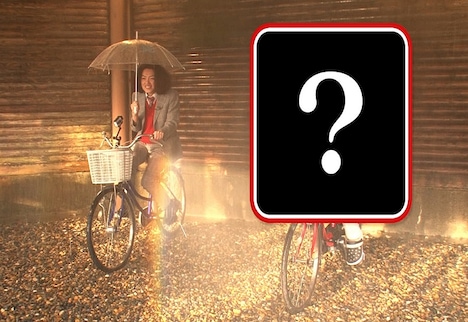 学天即によるリポートのワンシーン。(c)関西テレビ