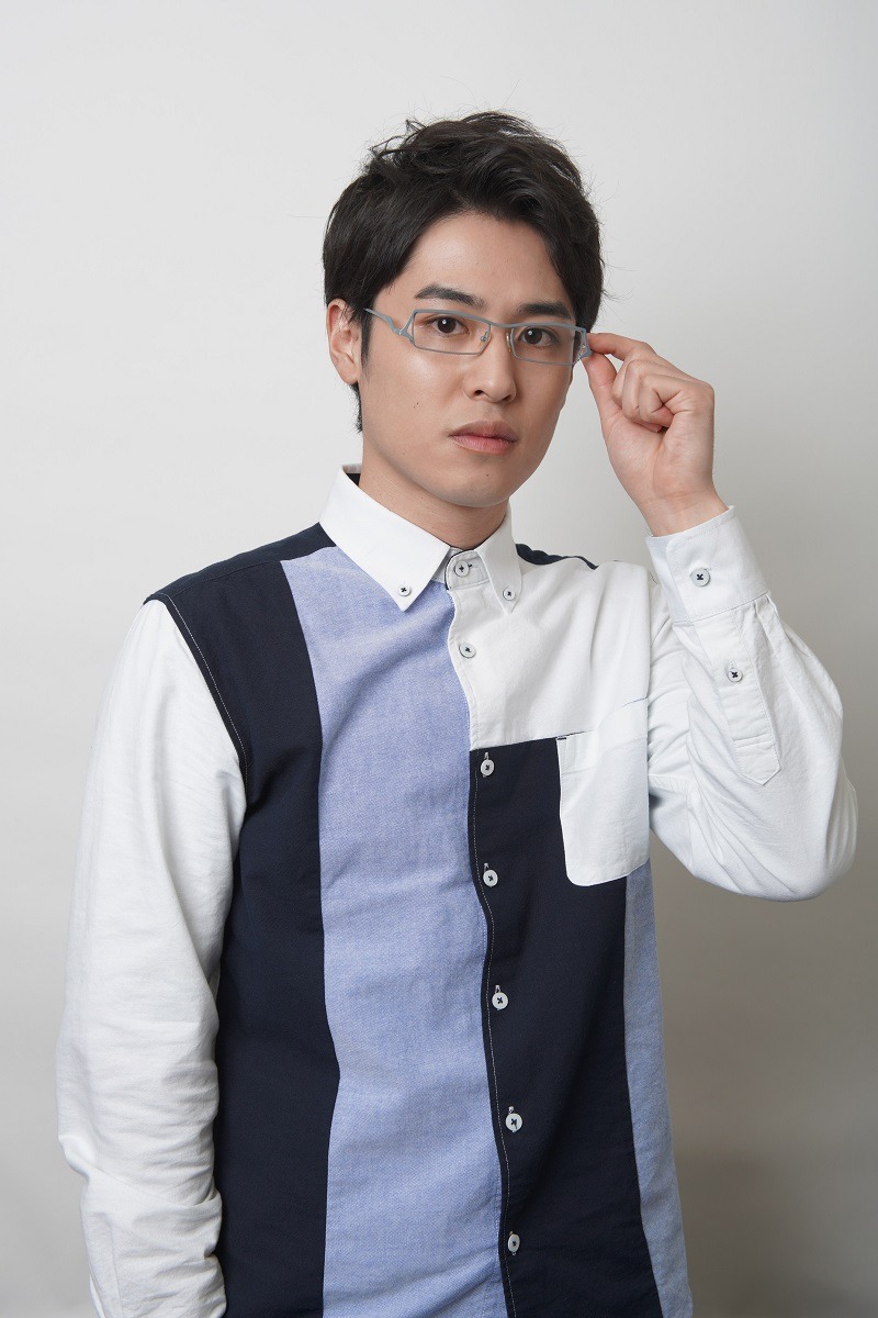堀井新太演じる宇宙人のサイ。