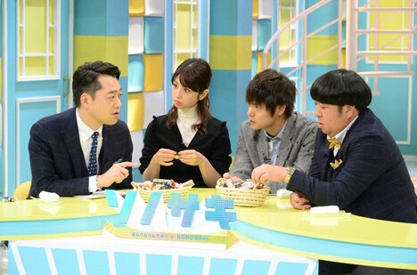 (左から)バナナマン設楽、小倉優子、窪田正孝、バナナマン日村。(c)テレビ朝日