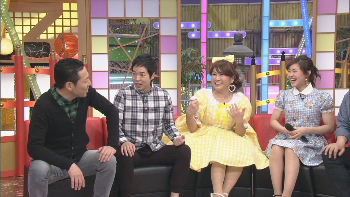 （左から）東野幸治、今田耕司、はるな愛、村上佳菜子。(c)CBC