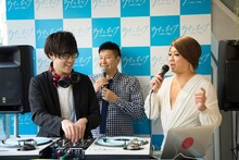 DJ和のパフォーマンスを盛り上げるチョコレートプラネット。