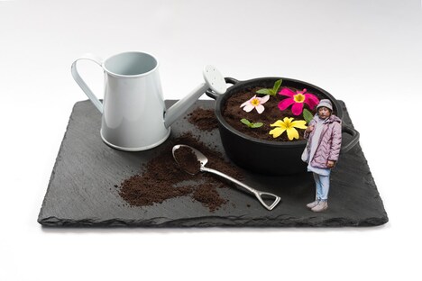 「カラカラの花（あなた）を潤すキヨちゃん先生パフェ」