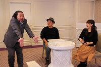 「ピエール瀧のしょんないTV」のワンシーン。(c)静岡朝日テレビ