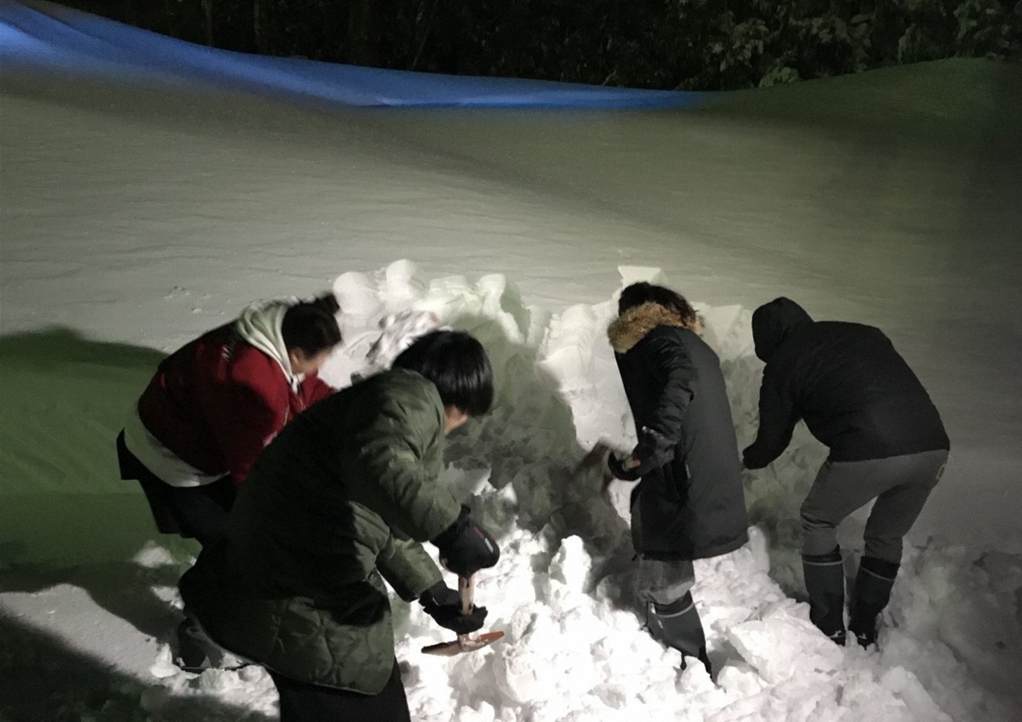 （左から）おかずクラブ、小池美由、バイきんぐ小峠。(c)CBC