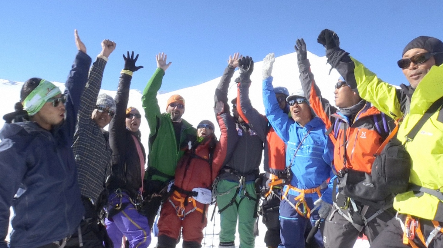 「世界の果てまでイッテQ！登山部 南極大陸最高峰への挑戦3時間SP」のワンシーン。(c)日本テレビ