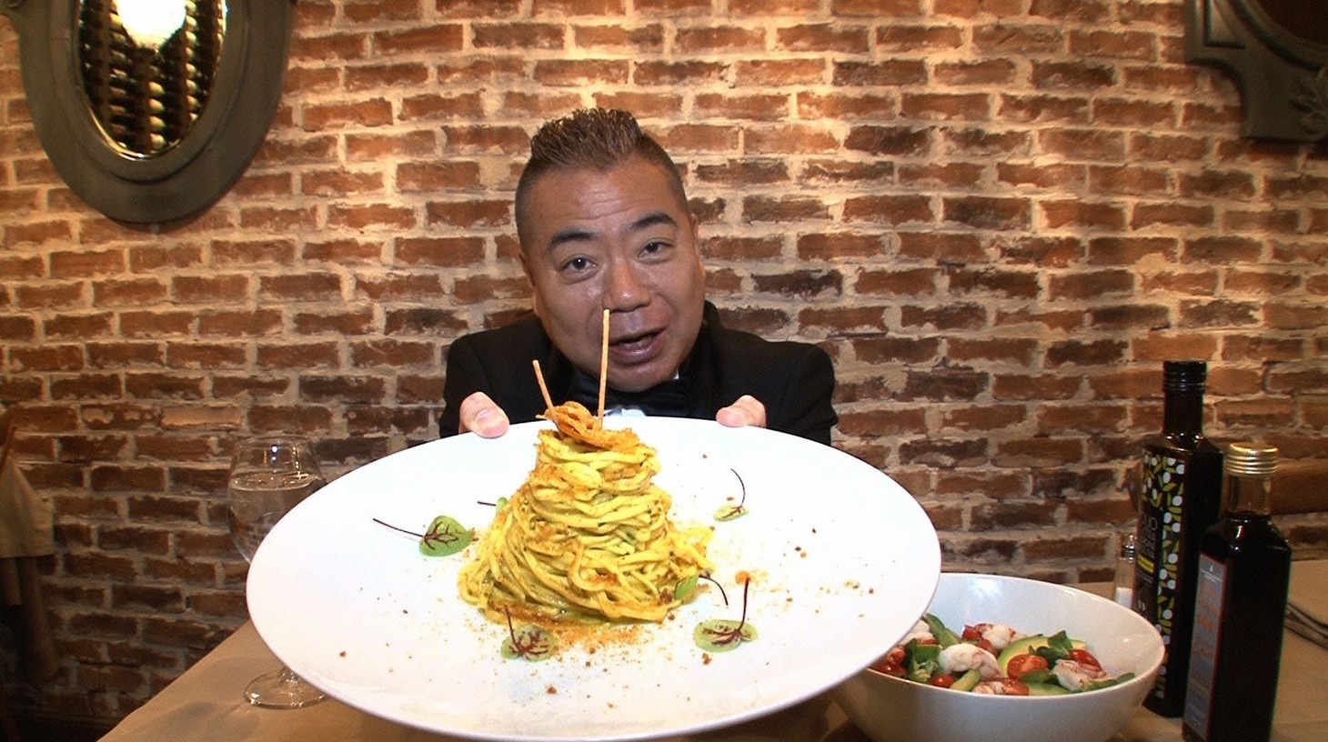 「世界の果てまでイッテQ！登山部 南極大陸最高峰への挑戦3時間SP」のワンシーン。(c)日本テレビ