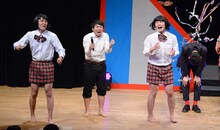 「ワタナベお笑いNo.1決定戦2018」で優勝した瞬間のハナコ。