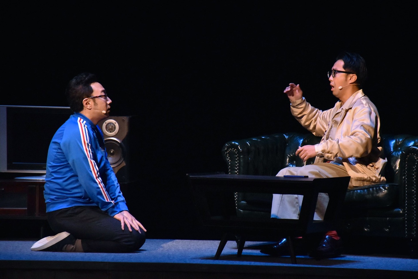 （左から）東京03角田、おぎやはぎ矢作。