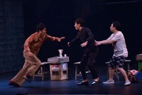 （左から）おぎやはぎ小木、東京03飯塚、浜野謙太。