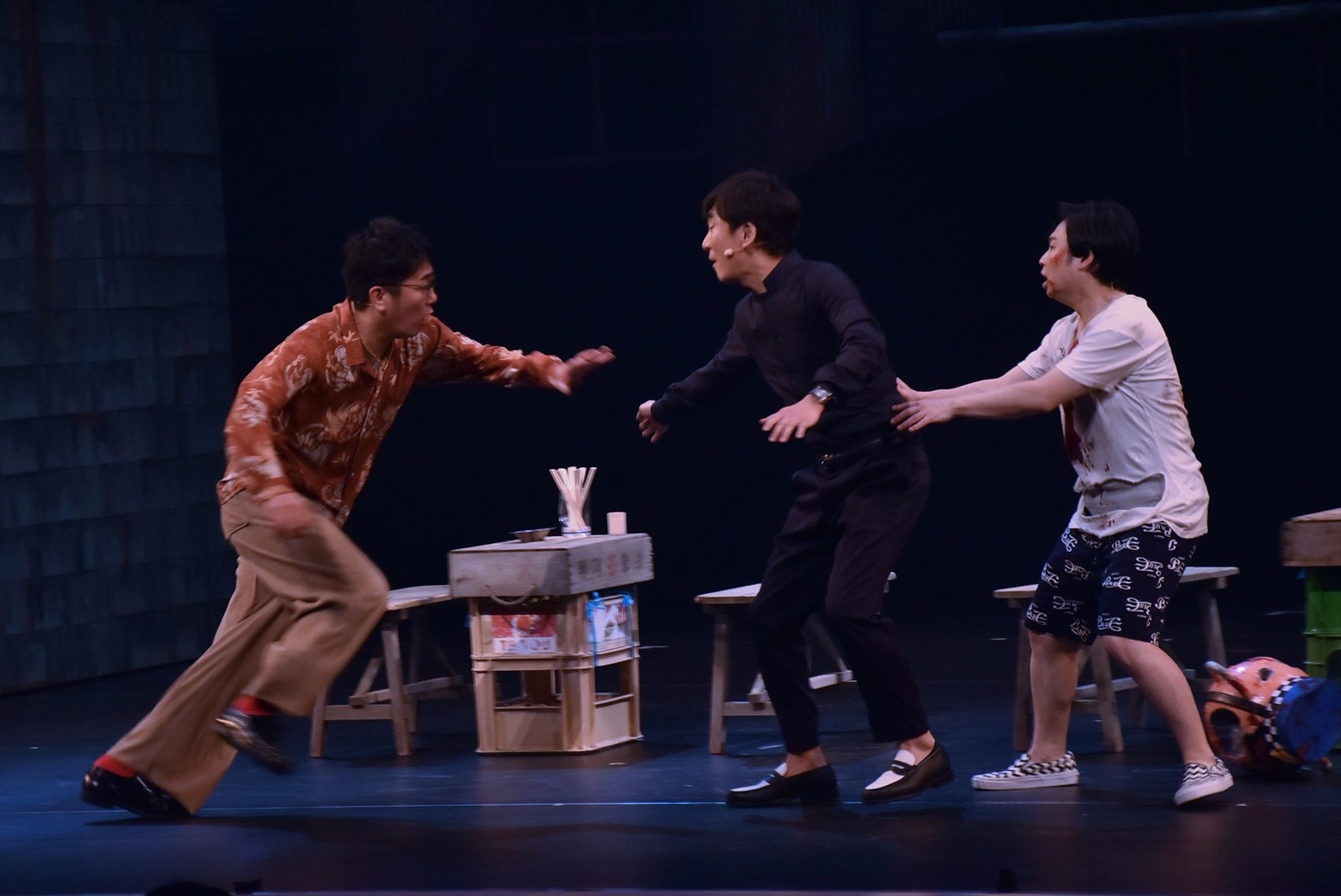 （左から）おぎやはぎ小木、東京03飯塚、浜野謙太。