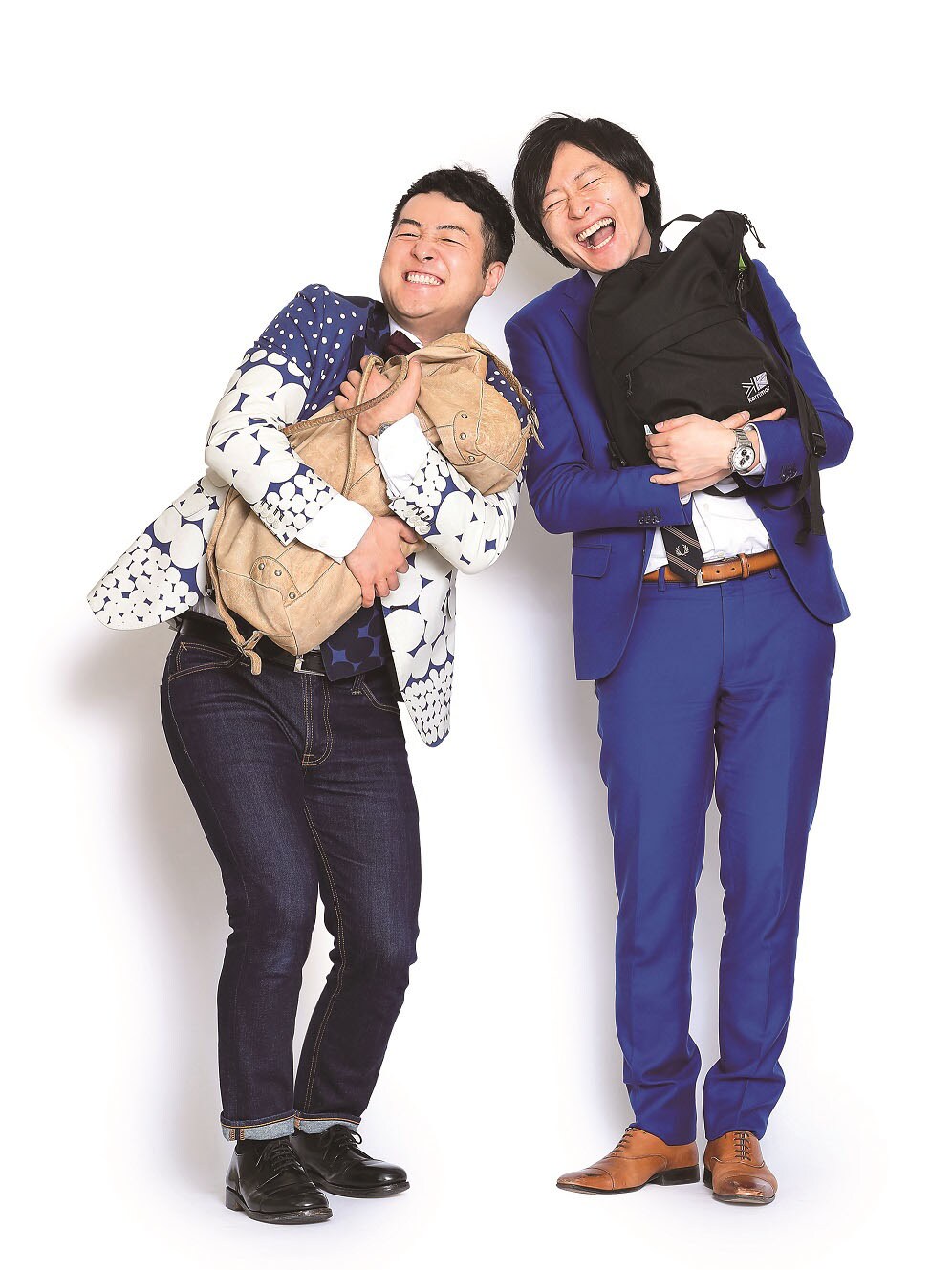 和牛、かまいたち、ミキら、こだわりバッグや中身をスナップ＆動画で公開