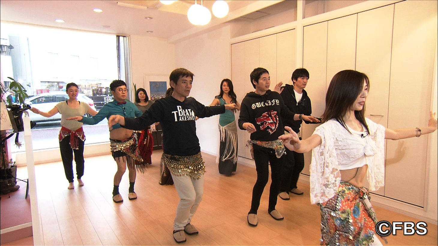 「福岡すっぴんツアー！8 ツウも唸る博多の隠れ家 春吉SP」のワンシーン。(c)FBS
