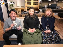 左からチュートリアル福田、海原やすよ ともこ。