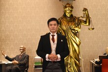 「Friend-Ship Project 短期集中講座～嫌いな人を好きになる方法～」主演の劇団ひとり。