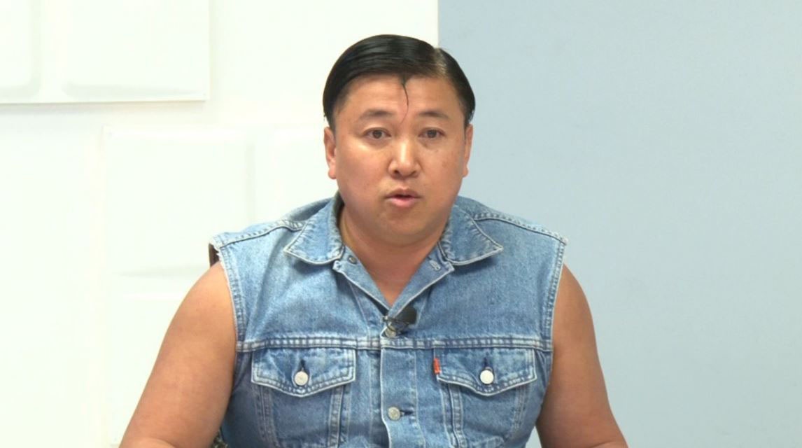 「リハーサルひっくり返し王」の様子。(c)テレビ東京