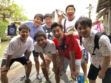 「浜ちゃん後輩と行くタイで休日!!」の出演者たち。