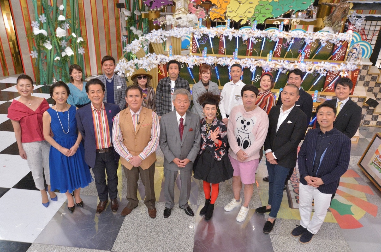 「秘密のケンミンSHOW」の出演者たち。(c)読売テレビ