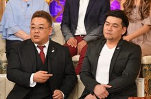 「櫻井・有吉THE夜会」に出演する、サンドウィッチマン。(c)TBS