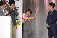「よしもと若手祭り2018」記者会見に現れたひょっこりはん。