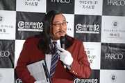 「クリエイターズ・ファイル 珈琲店」について説明する岡添金太郎。